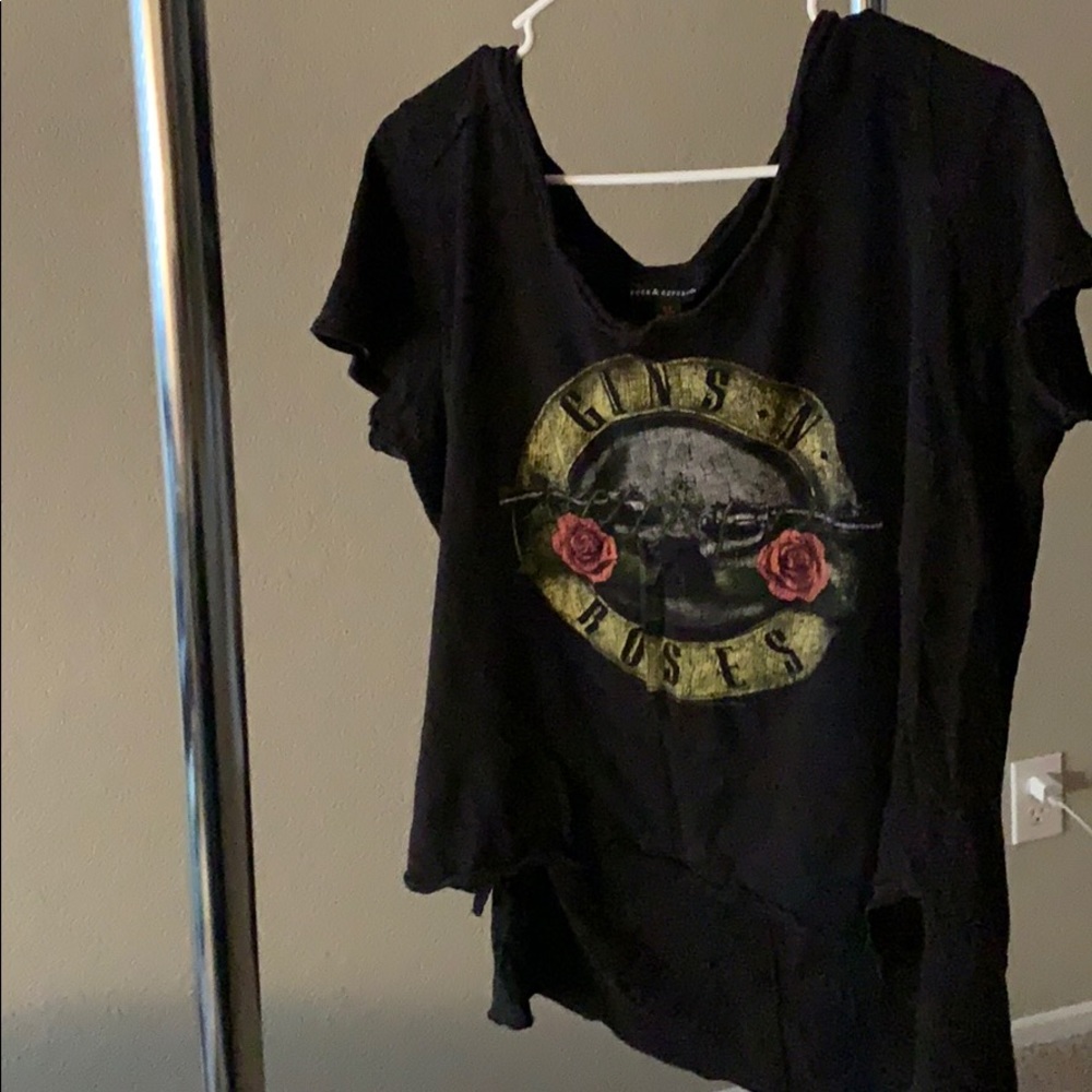 Tee
